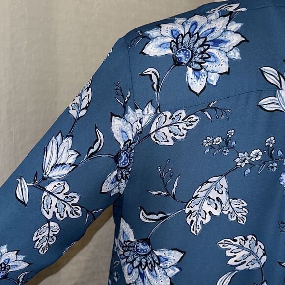 a.n.a. PL Indigo Blue White Black Floral Lace-up Long Sleeve High Low Blouse - Picture 9 of 11